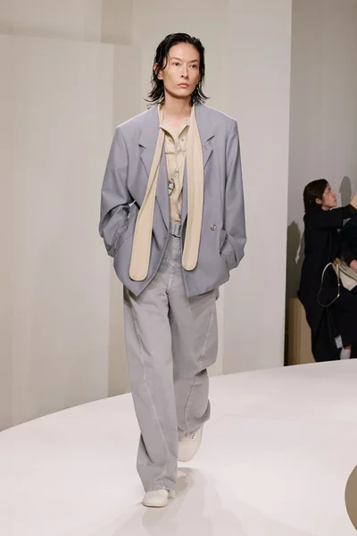 Look 47